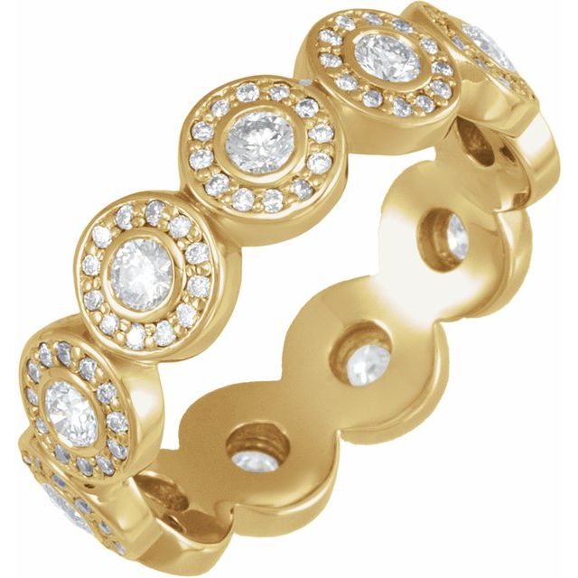 Argolla de eternidad con 7/8 ct total de diamantes naturales